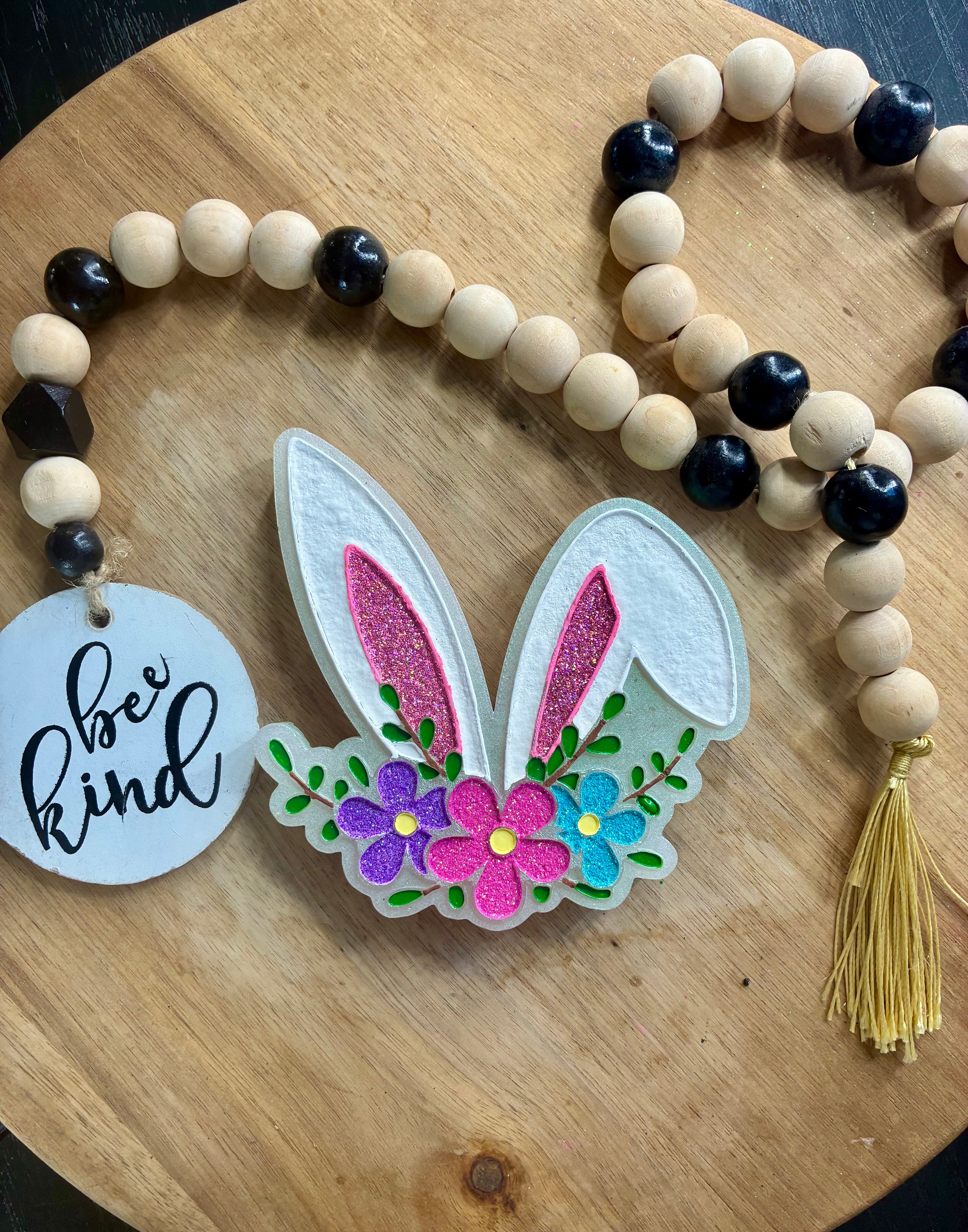 Bunny ears with flowers